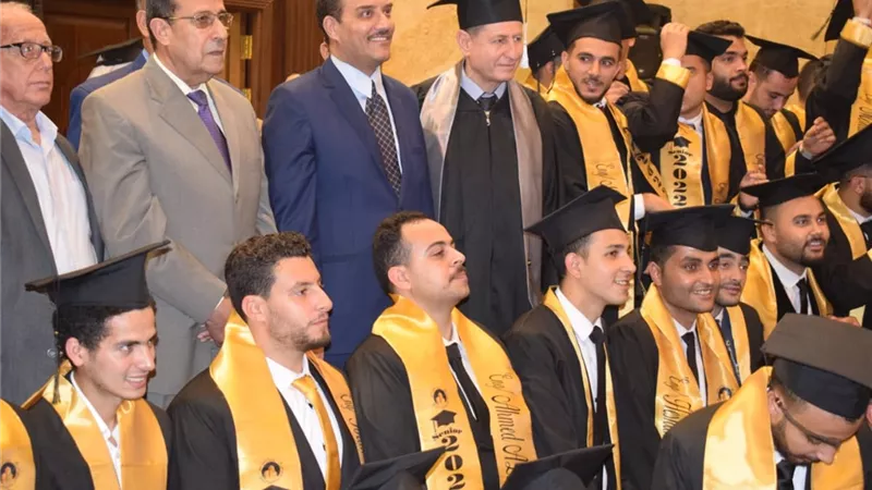 محافظ شمال سيناء يشهد حفل تخرج الدفعة ١٣ من المعهد العالي للهندسة بالعريش
