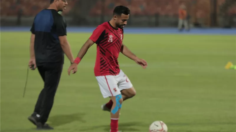 طبيب الأهلي يتحدث عن إصابة محمود وحيد ومدة غيابه