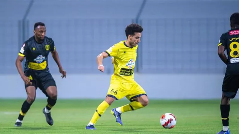 مصطفى فتحى أساسيا .. تشكيل التعاون أمام ضمك بالدورى السعودى