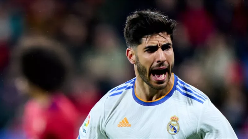 هل اقترب صلاح من الرحيل ؟ .. ليفربول يفاوض نجم ريال مدريد