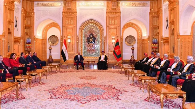 الوزراء العماني يعرب عن تطلعه للاستفادة من التجربة المصرية فى تنفيذ المشروعات التنموية