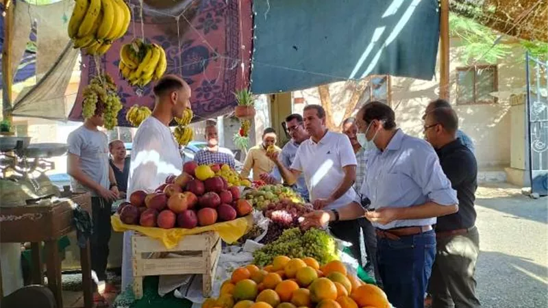 الشرابى ومختار يتفقدان معارض السلع الغذائية إستعدادا لعيد الأضحى بالأقصر