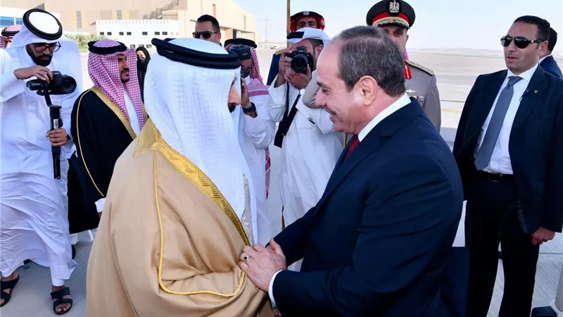 الرئيس السيسي يؤكد على خصوصية العلاقات الوثيقة التي تربط مصر والبحرين