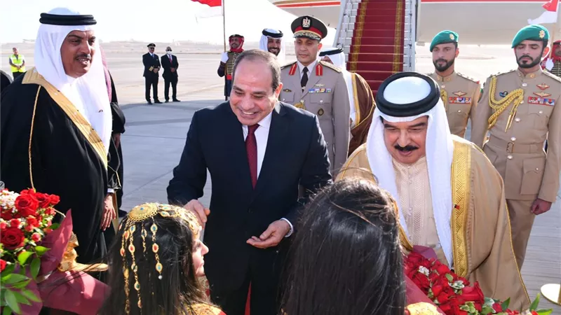 متحدث الرئاسة : الرئيس السيسي وولي العهد البحريني توافقا على تعزيز وتيرة تبادل الزيارات