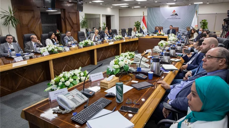 150 مسؤولًا بالقطاعين العام والخاص شاركوا في مناقشات وثيقة ملكية الدولة
