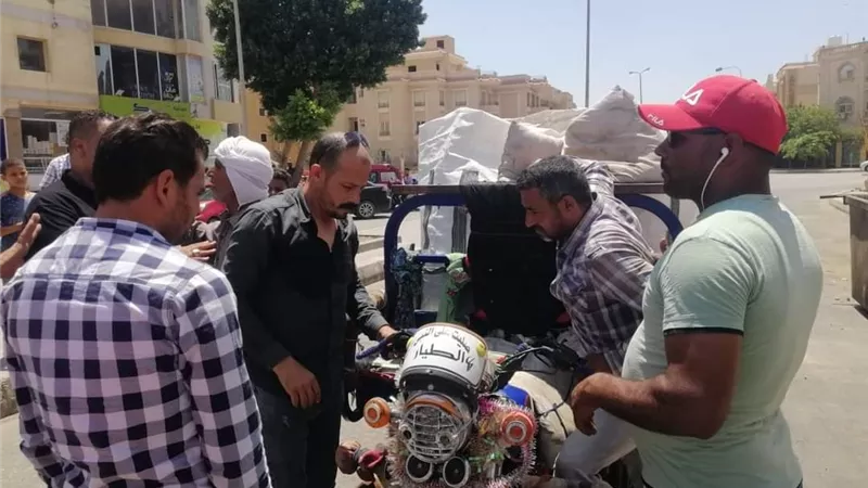 جهاز مدينة العبور يشن حملة اشغالات مكبرة بالتعاون مع شرطة المرافق