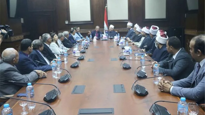 المفتي يستقبل وفدًا من رئاسة الطائفة الإنجيلية للتهنئة بعيد الأضحى