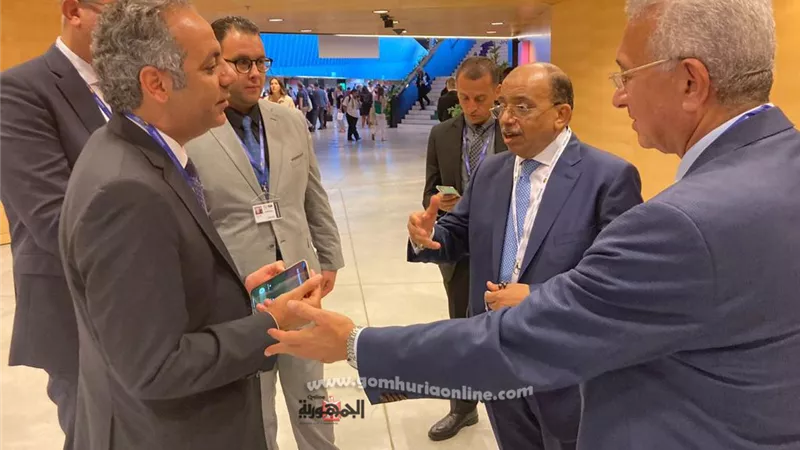 وزير التنمية المحلية يفتتح معرض 