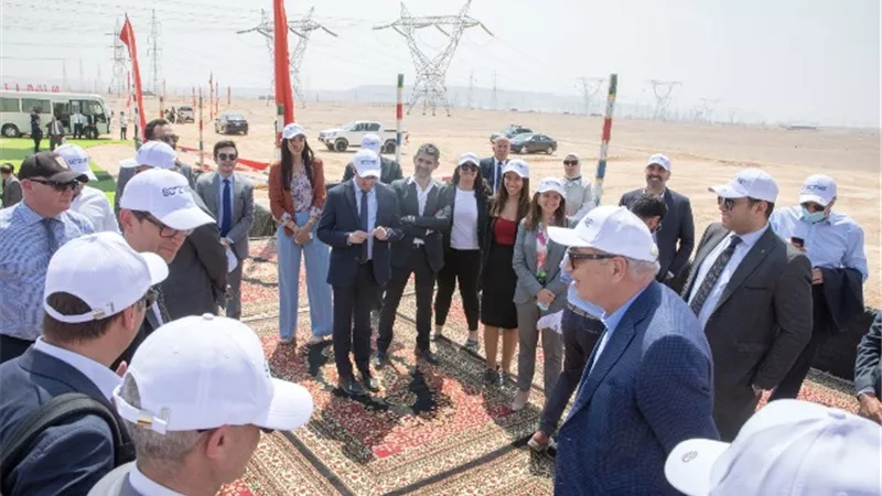 جولة تفقدية لوفد البنك الأوروبى وشركات الطاقة النظيفة لمواقع مشروعات الوقود الأخضر بالمنطقة الاقتصادية