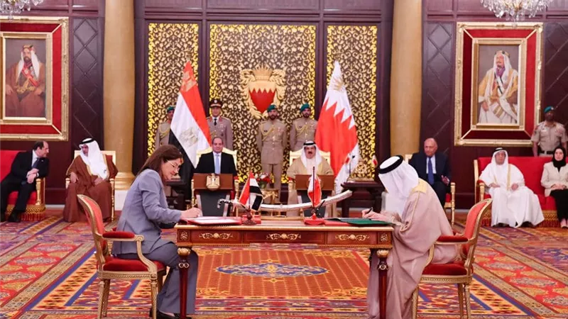 السيسي وملك البحرين يشهدان مراسم التوقيع على عدد من الاتفاقيات ومذكرات التفاهم