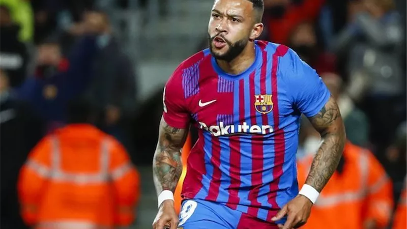 برشلونة يوافق على رحيل ممفيس ديباي فى الميركاتو