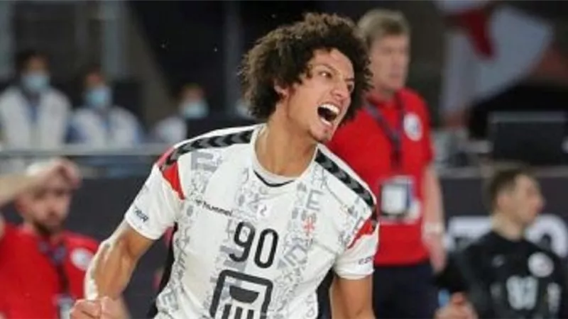 بعد انتهاء عقده.. برشلونة يعلن رحيل المصرى علي زين عن فريق اليد