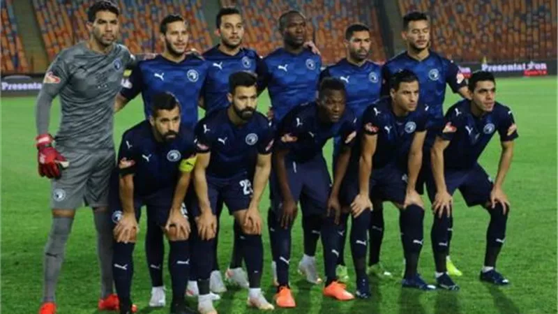 تاكيس جونياس يعلن تشكيل بيراميدز لمواجهة انبي فى الدورى
