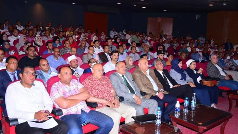بدء تدريب 235 موظف في دورة الدراسات الاستراتيجية والامن القومي بالأقصر