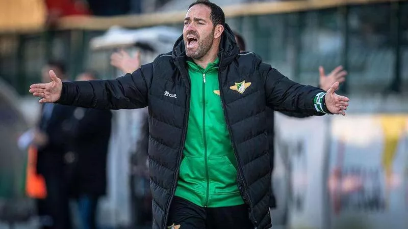 ماهى التفاصيل الكاملة لتعاقد الاهلى مع البرتغالي ريكاردو سواريز