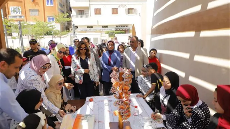 محافظ دمياط تشهد فعاليات عدد من الأنشطة بالمدينة الآمنة للنساء بعزبة البرج