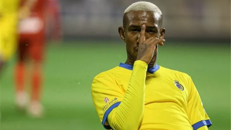 لطريقته السيئة المتكررة فى الاحتفالات .. غرامة وإيقاف لاعب النصر السعودى