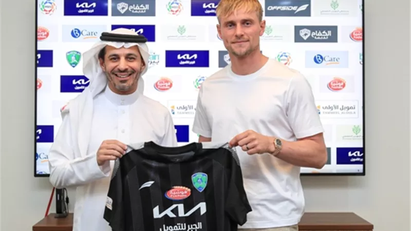 الفتح السعودى يعلن التعاقد مع لاعب منتخب السويد