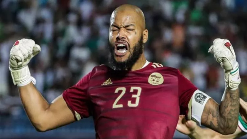 كارتيرون يستغنى عن الحارس الجزائرى لفريق الاتفاق السعودى