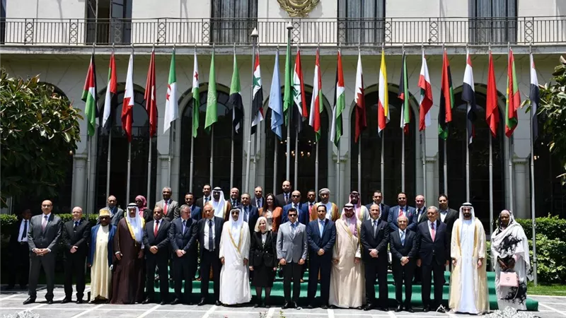 وزير الشباب البحريني يشيد بالنظرة الاستثنائية للقيادة السياسية المصرية في احتضان مختلف الأحداث