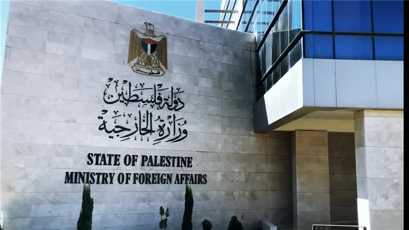 الخارجية الفلسطينية تطالب بتحقيق دولي بعد وفاة أكبر الأسيرات في السجون الإسرائيلية