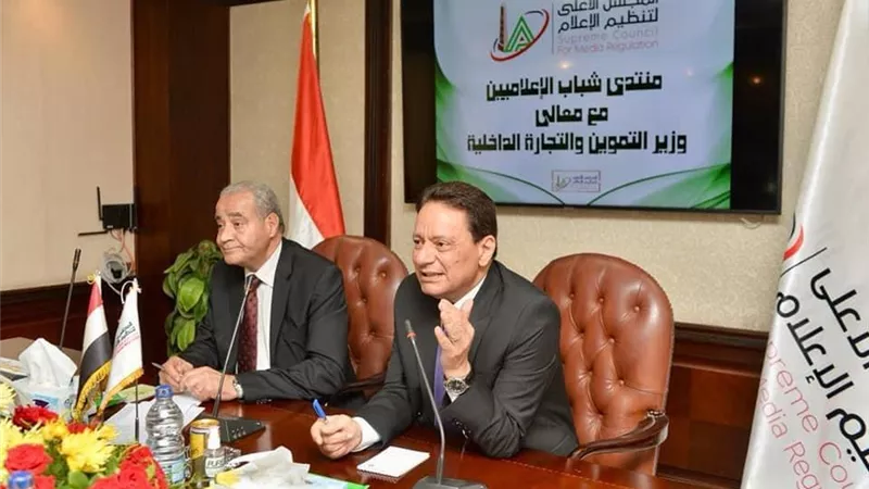 كرم جبر: مصر ستدخل الجمهورية الجديدة واحتياجات الشعب الغذائية مؤمنة بالكامل رغم الأزمات العالمية