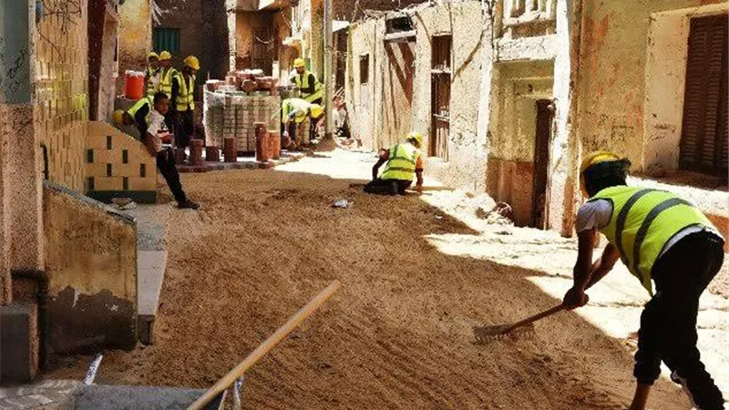 محافظ الشرقية يُتابع معدلات أداء تنفيذ أعمال رصف وتجميل الشوارع