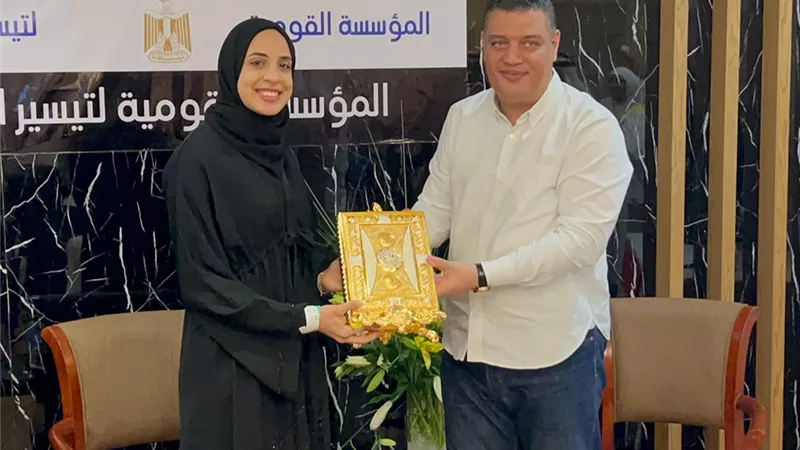التضامن تهدي رحلة حج للبطلة الأولمبية فريال أشرف وأسرتها