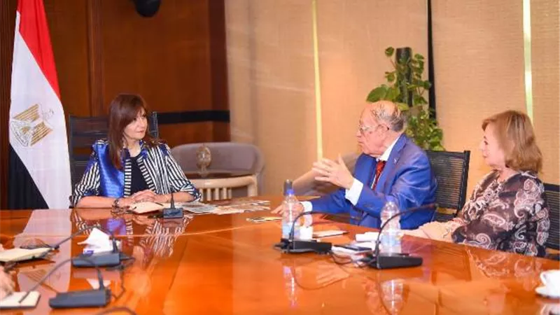 وزيرة الهجرة تثمن جهود عالم المصريات وسيم السيسي في التعريف بالحضارة المصرية
