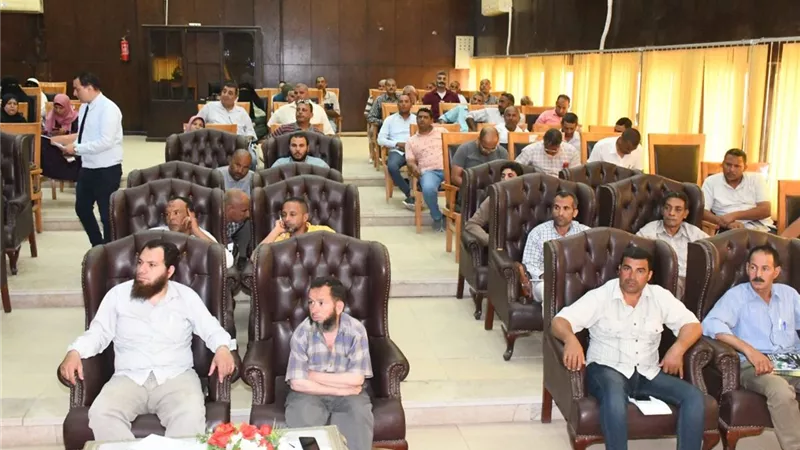 دورة تدريبية مجمعة لرفع كفاءة وبناء القدرات الرقمية للعاملين بالوحدات المحلية بقرى 