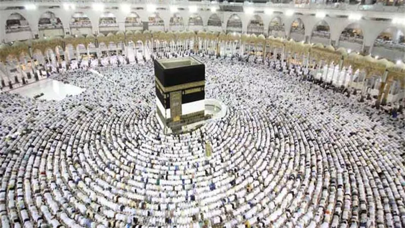 هل يجوز الطواف بالأدوار العلوية في الحرام مع إمكانية دخول الصحن ؟ الازهر يجيب
