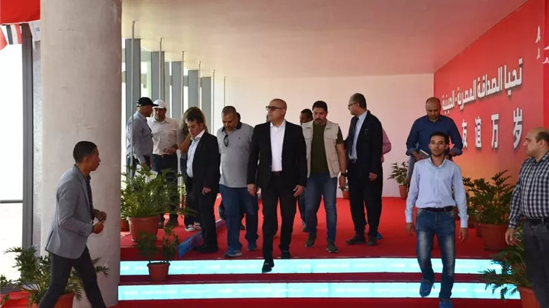 وزير الإسكان يتفقد منطقة الأعمال المركزية بالعاصمة الإدارية الجديدة