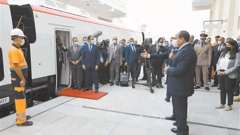 القطار الخفيف راحة.. رفاهية.. أمان