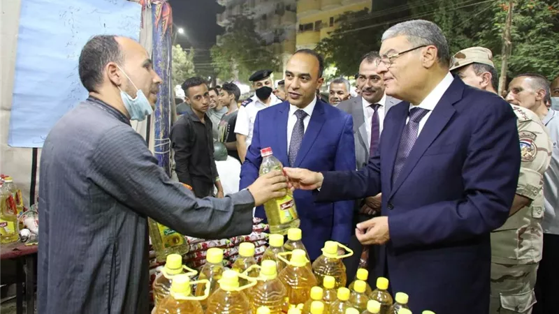 محافظ المنيا : 30 % تخفيضا فى معرض بيع اللحوم والسلع