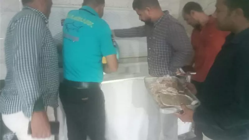 حملات تفتيشية على منافذ البيع في القصير استعدادا لعيد الأضحى المبارك