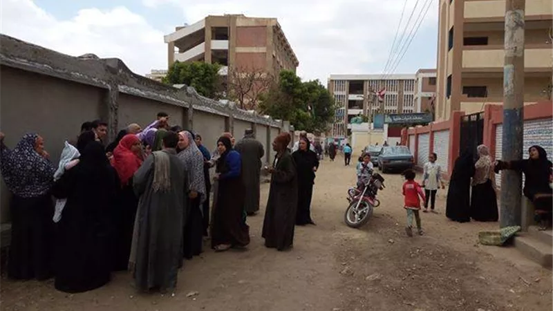اقبال ملحوظ على لجان الاستفتاء فى أشمون