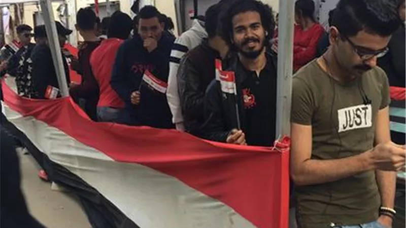 الشباب يتصدرون مشهد الاستفتاء في الداخل و الخارج ..صور