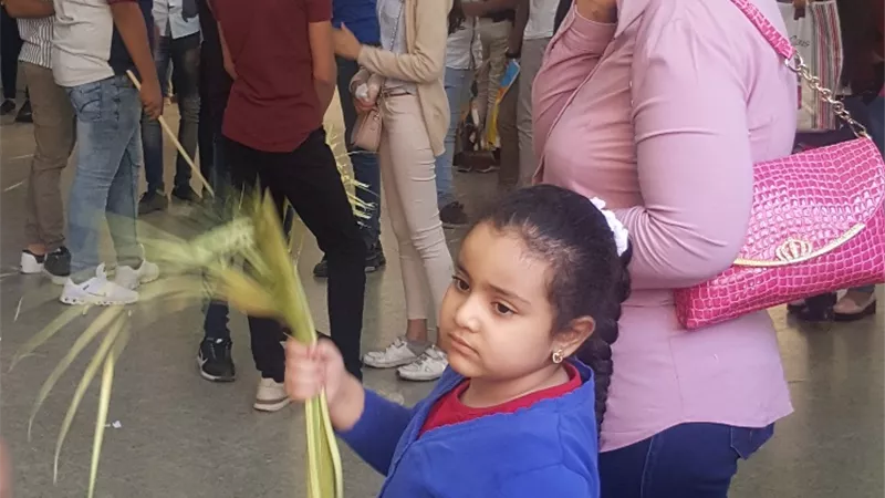 مسيحيو الأقصر إحتفلوا بأحد الشعانين وسط الإستفتاء على التعديلات الدستورية