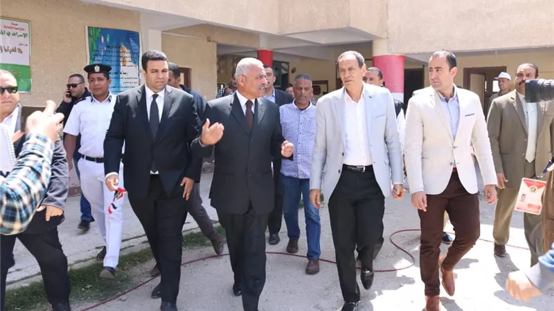 صقر : السويس تفوقت على نفسها في المشاركة الإيجابية