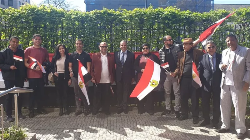 السفير عبد العاطي : المصريين توافدوا علي مراكز الاقتراع في المانيا في اليوم الاخير لعملية التصويت