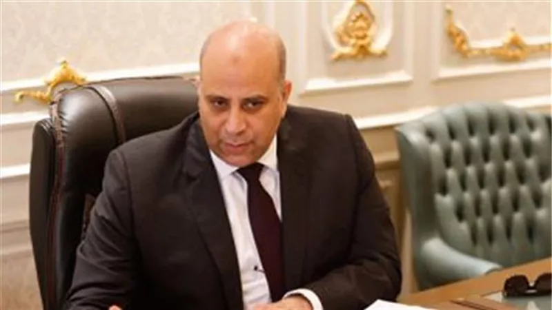 عمرو غلاب: قانون 