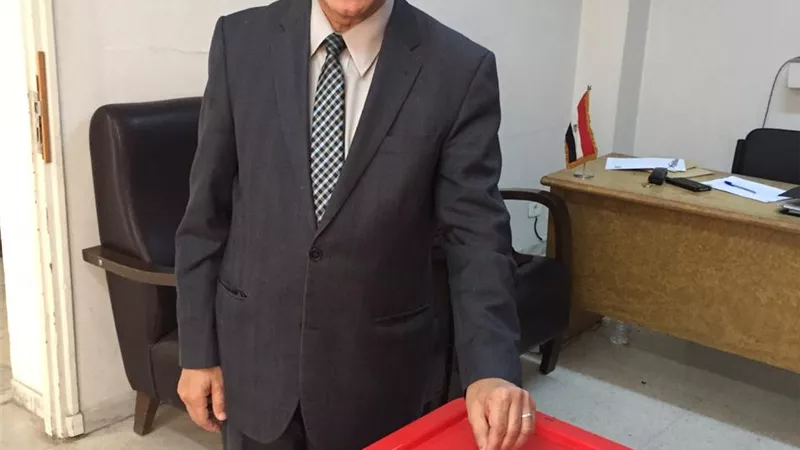 سلمان يدلي بصوته في السفارة المصرية بتونس ويؤكد: المشاركة دعم لمسار الإصلاح والتنمية