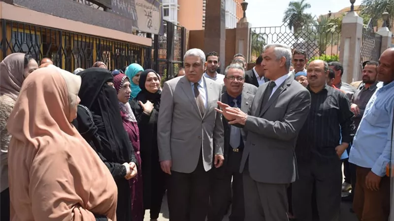 رئيس جامعة المنوفية : توفير وسائل انتقال لأعضاء التدريس و الموظفين الى لجان الاقتراع