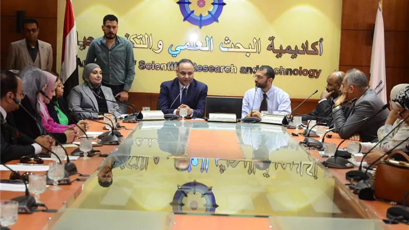 البحث العلمي تناقش مستقبل الوظائف في مصر ما بين التحديات والفرص.. صور
