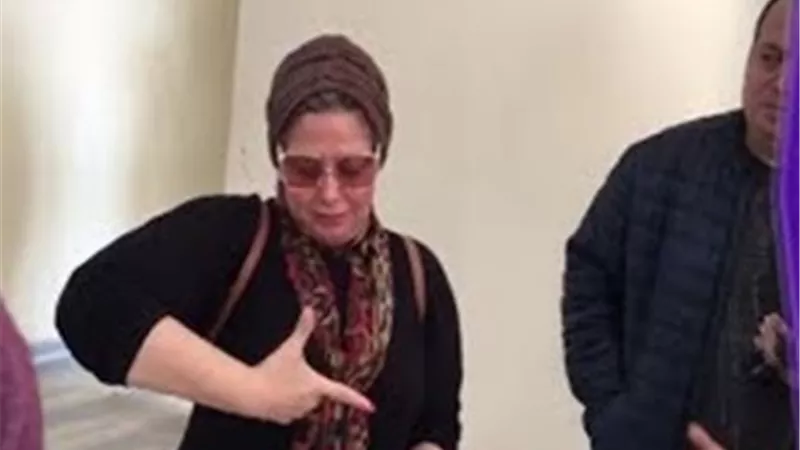 صابرين تدلى بصوتها بمركز شباب الشيخ زايد