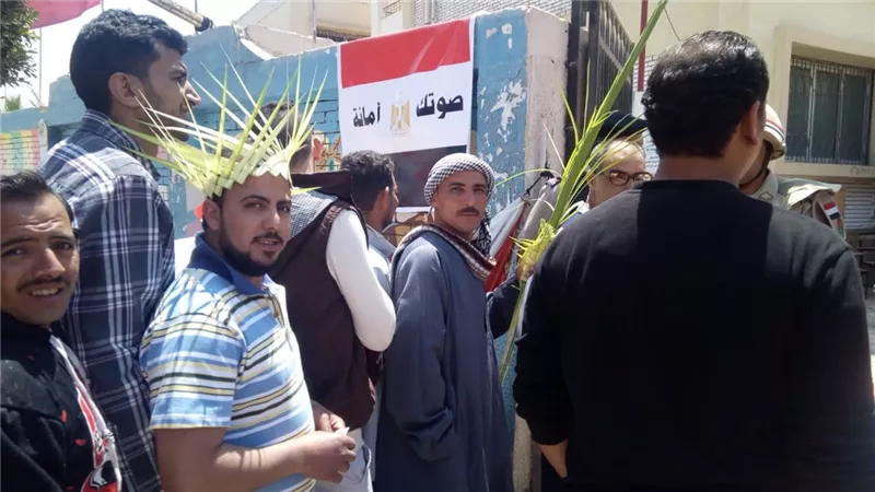 أقباط يشاركون في 