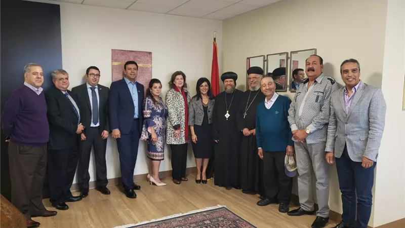 قيادات الكنيسة تشارك فى التصويت بلوس انجلوس