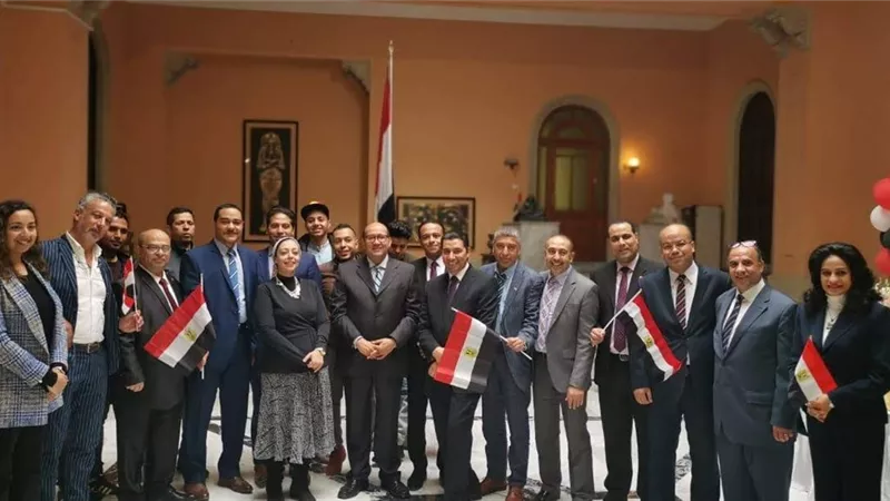 إقبال كبير على التصويت فى ايطاليا .. صور