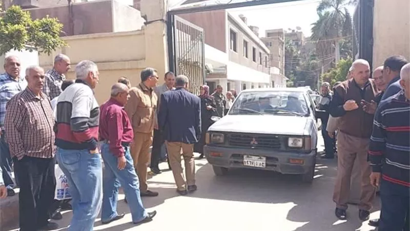 وكيل زراعة الغربية يقود مسيرة للعاملين بالمديريه لتأييد التعديلات الدستورية .. صور
