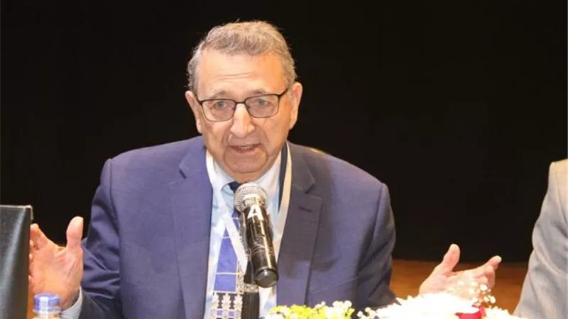 العالم المصري د.مصطفى السيد يشارك فى مؤتمر اكتشاف العقاقير المضادة للسرطان بطنطا